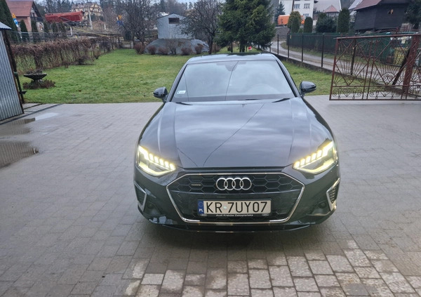 Audi A4 cena 147000 przebieg: 55000, rok produkcji 2020 z Pieniężno małe 232